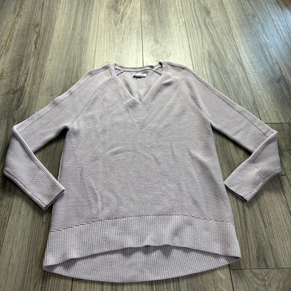 Athleta Hanover V-Neck Sweater - Picture 2 of 7